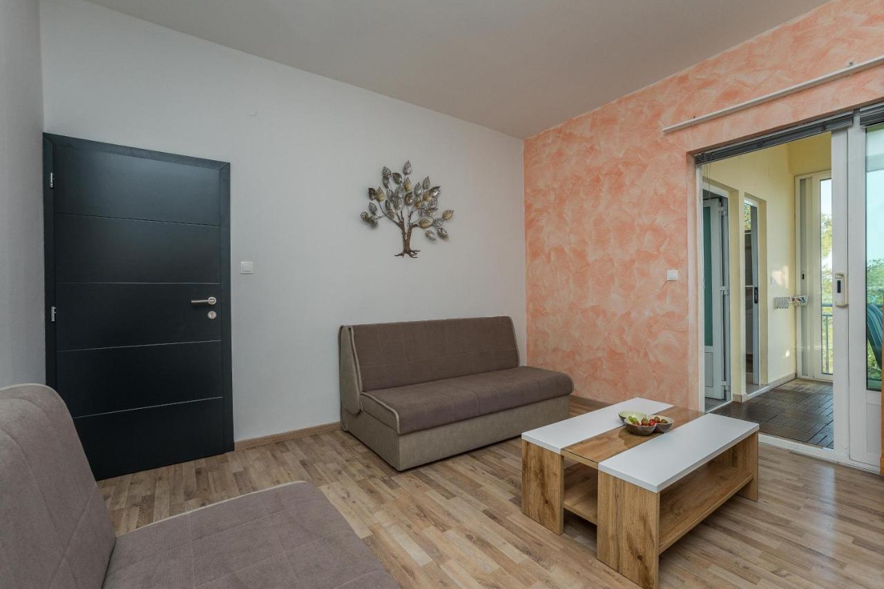 Guest House Malenica Sukošan Εξωτερικό φωτογραφία