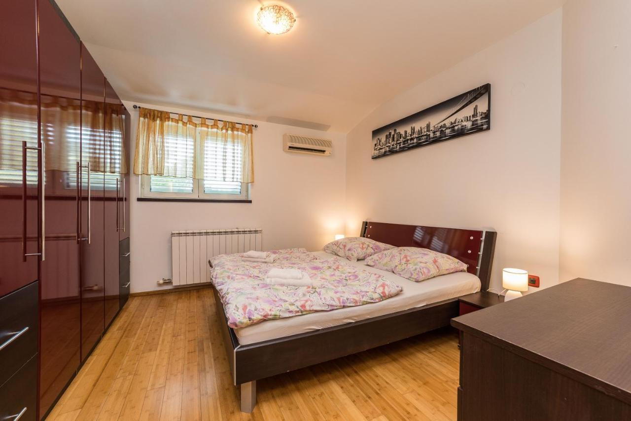 Guest House Malenica Sukošan Εξωτερικό φωτογραφία